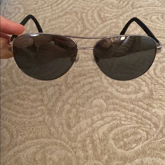 COPY - Chanel white and silver sunglasses - Picture 5 of 5